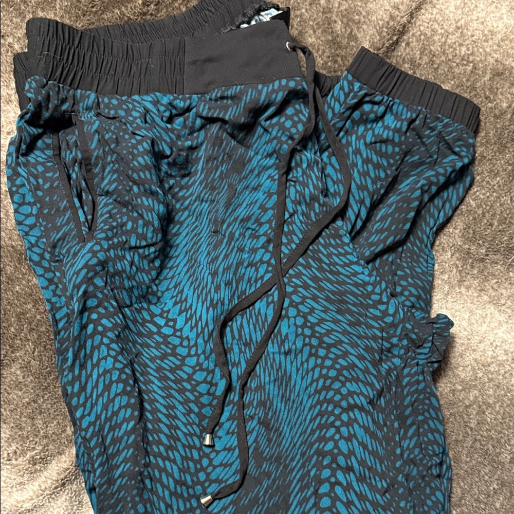 Torrid Black and Teal Patterned Pants